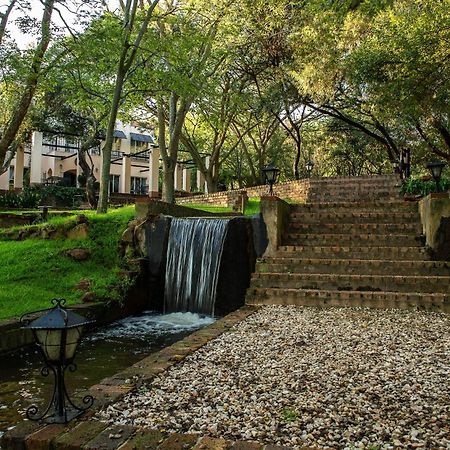 Valley Of The Rainbow Fly Fishing Estate ダルストロアーム エクステリア 写真