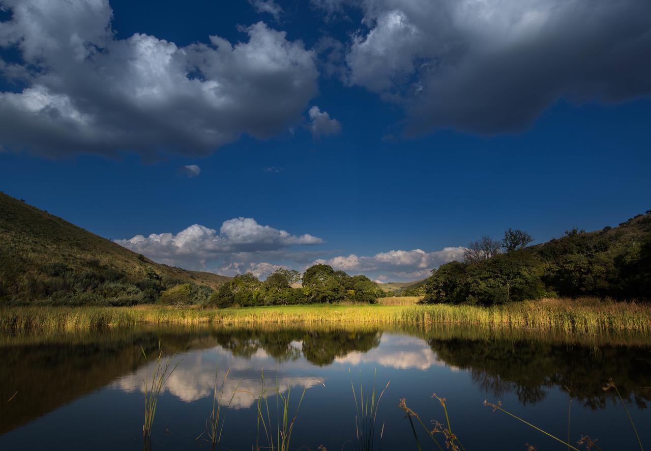 Valley Of The Rainbow Fly Fishing Estate ダルストロアーム エクステリア 写真